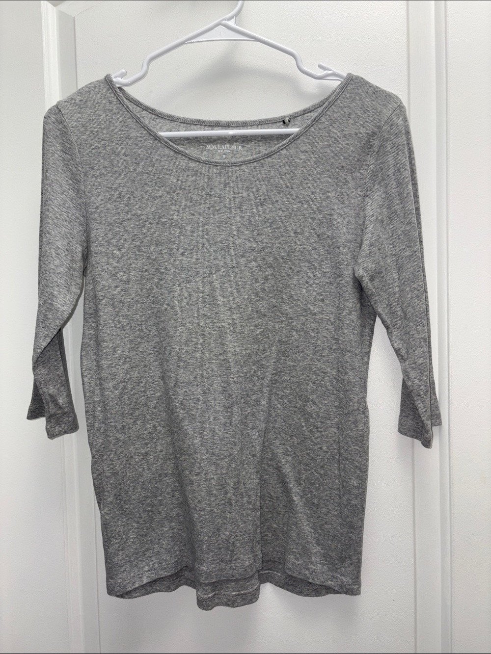 MM LaFleur Heather Gray Ribbed Basic Top Size Medium Shirt